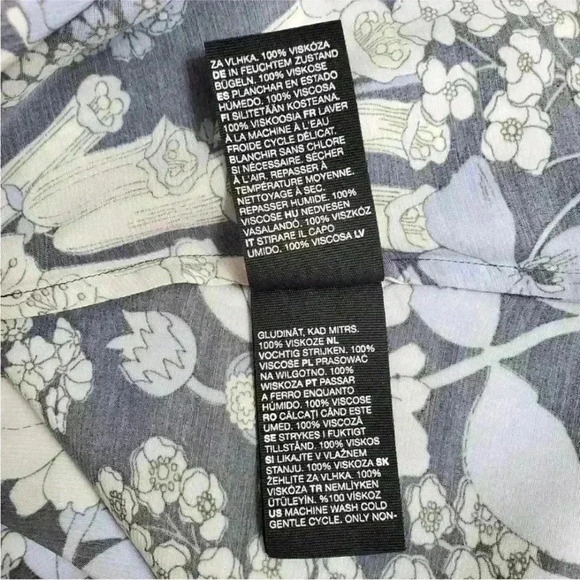 & Other Stories Women Printed Mini Dress EUR40
Blue Floral Short Sleeve worn 1x - Picture 7 of 7
